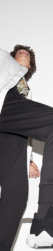 Y3